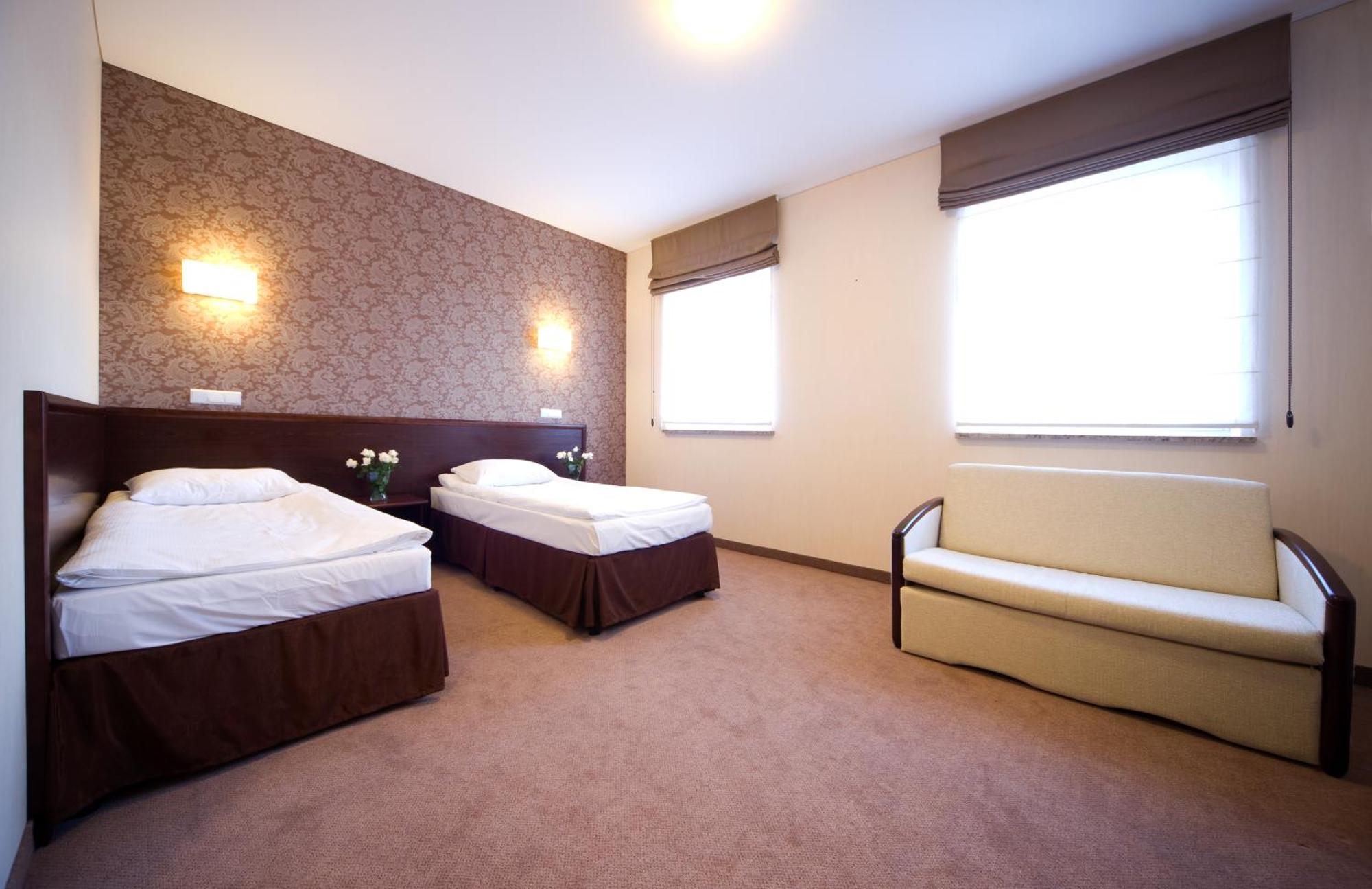 Hotel Centrum Квидзын Экстерьер фото