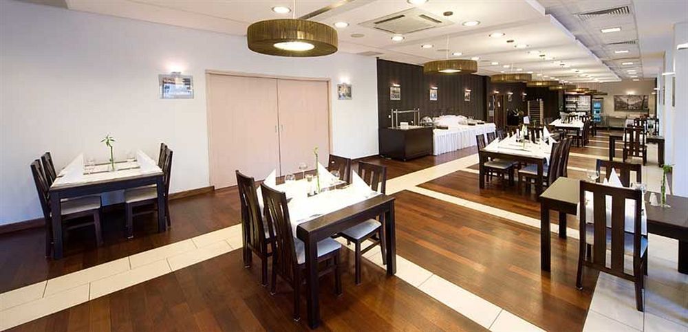 Hotel Centrum Квидзын Экстерьер фото